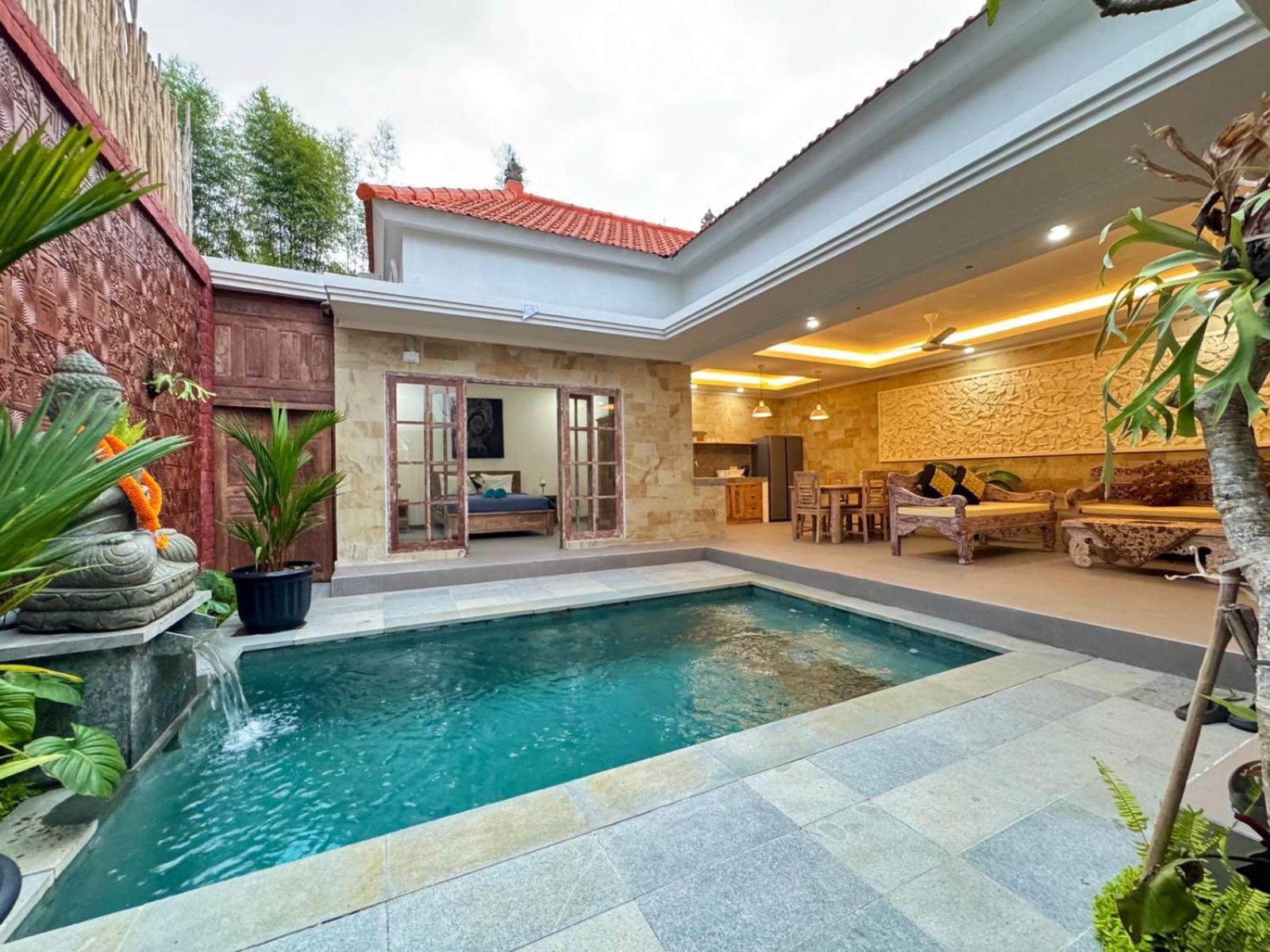 Villa Tenang